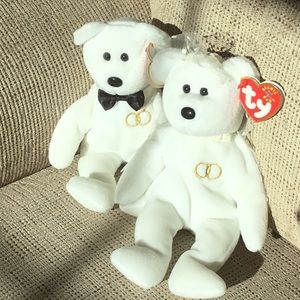 TY Mr. & Mrs. Beanie Babies, in perfect condition.